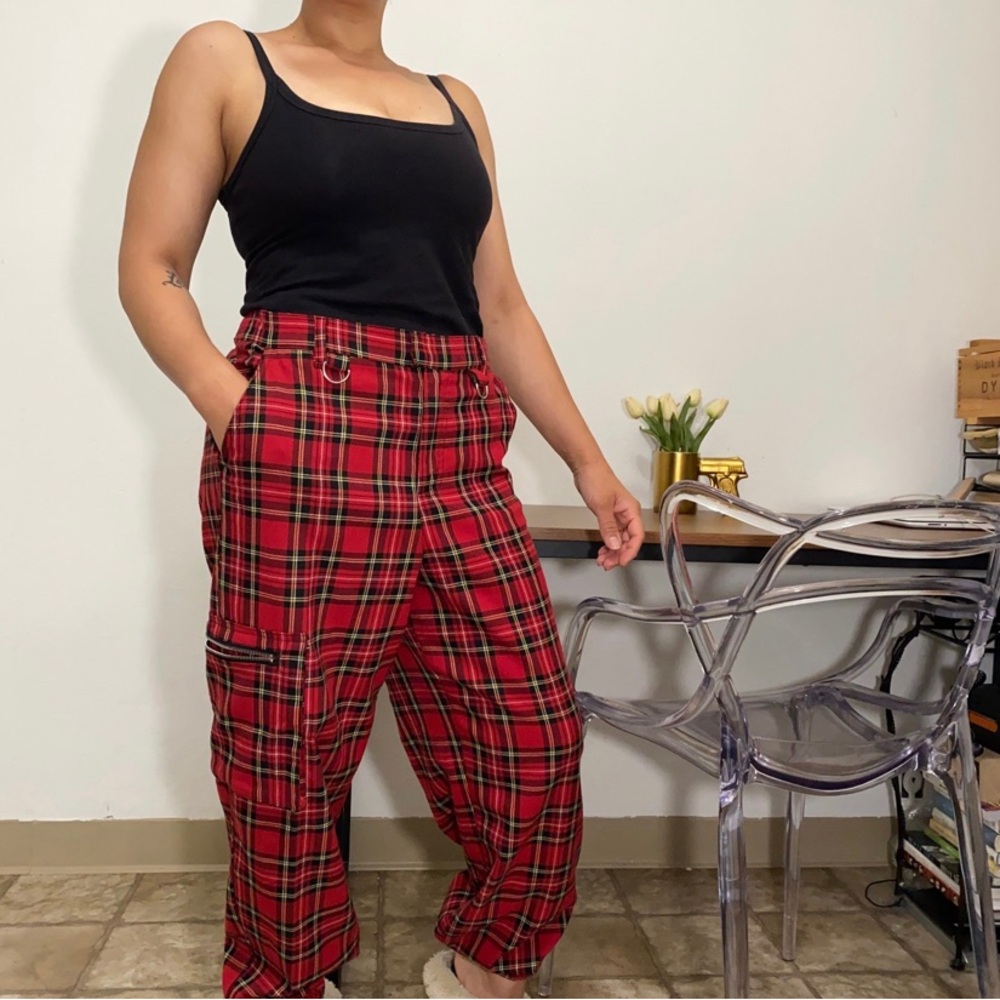 Hot Topic Women’s 11 Red Black Plaid Jogger Pullup Pants Y2K Grunge